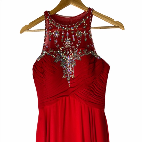 Stunning RED Long Prom Dress - Picture 5 of 7